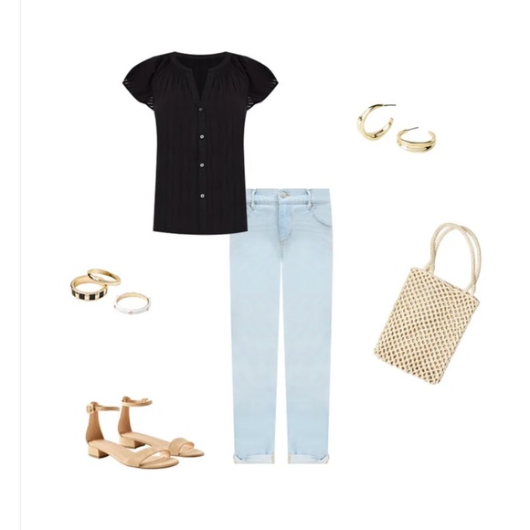 LOFT Flutter Sleeve Button Top🎉🎉 - Picture 6 of 7